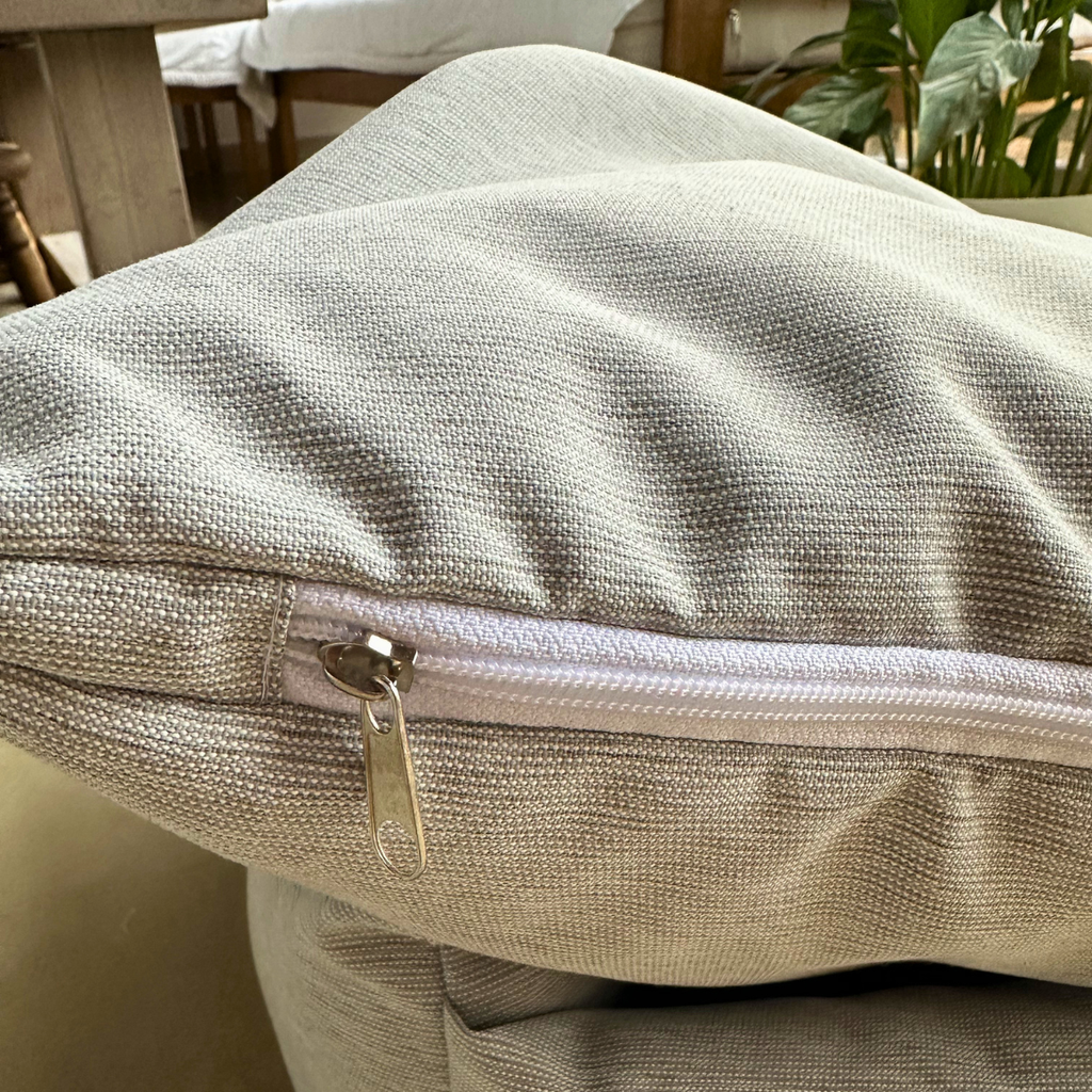 Camita Impermeable Gris - Talle L (90x70cm)