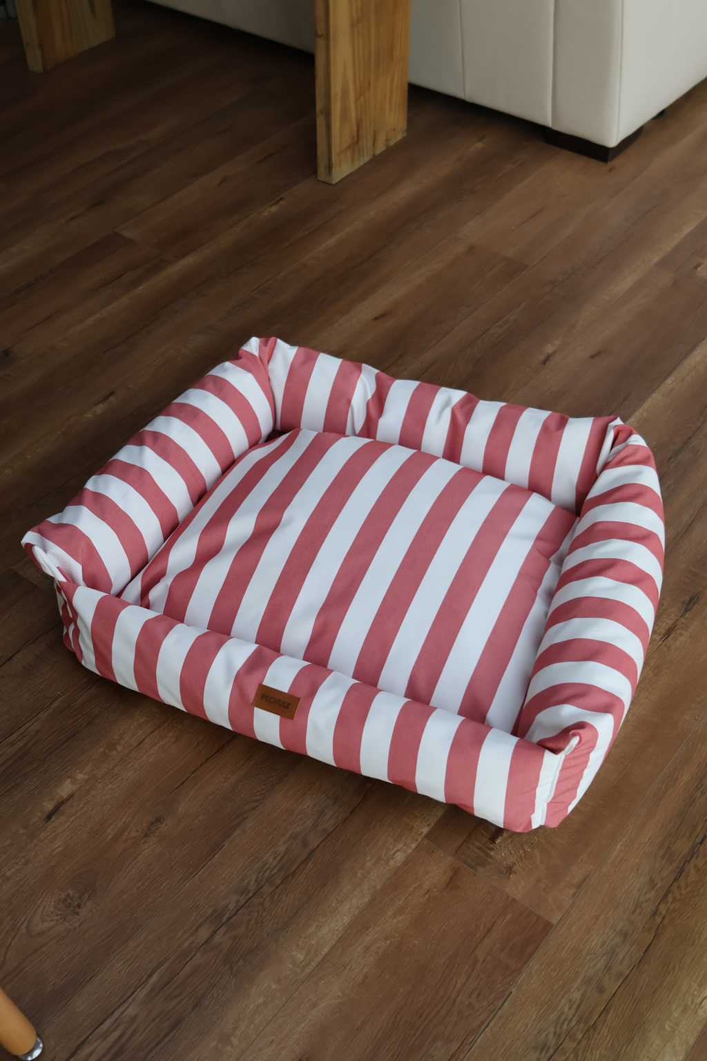 Camita Impermeable Roja - Talle S (60x50cm)