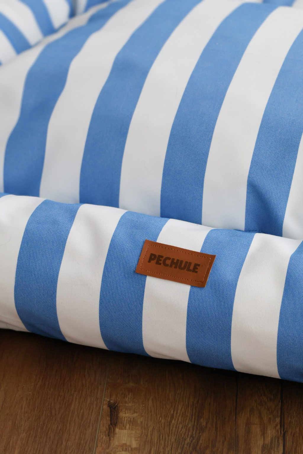 Camita Impermeable Azul - Talle L (90x70cm)